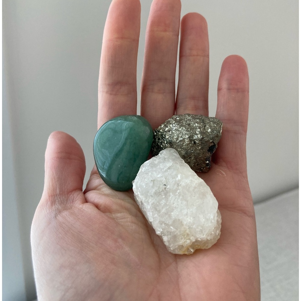 Hematite, jade and quartz crystal bundle